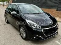 Usado Peugeot 208 Allure 82 HP (60 kW) 2018 Preto Citadino