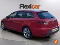 Usado Seat Leon FR 150 CV (110 kW) 2016 Rojo Familiar
