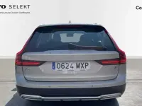 Usado Volvo V90 CC Core 197 CV (144 kW) 2024 Plateado Familiar