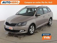 Usado Skoda Fabia Style 110 CV (80 kW) 2015 Amarillo Familiar