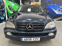 Usado Mercedes ML270 163 CV (119 kW) 2002 Gris / plata SUV