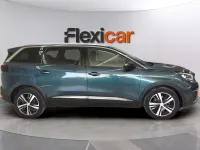 Usado Peugeot 5008 Allure 120 CV (88 kW) 2017 Verde Monovolumen