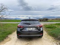 Usado Mazda 3 Luxury 165 CV (121 kW) 2017 Gris / plata Berlina