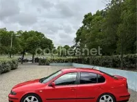 Usado Seat Toledo Stella 100 CV (73 kW) 2001 Rojo Berlina