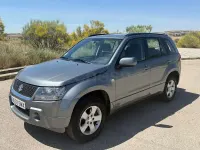 Usado Suzuki Grand Vitara 129 CV (94 kW) 2009 Gris / plata SUV
