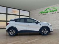 Usado Renault Captur Intens 101 HP (74 kW) 2022 Branco SUV