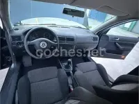 Usado VW Golf IV Highline 115 CV (84 kW) 2000 Gris / plata Berlina