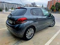 Usado Peugeot 208 Style 82 CV (60 kW) 2017 Gris / plata Utilitario