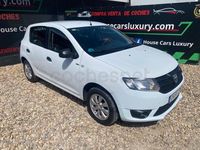 Używany Dacia Sandero 90 KM (66 kW) 2016 Biały Sedan/Limuzyna