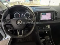 Usado Skoda Karoq Style 150 CV (110 kW) 2019 Blanco SUV