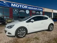 Usado Opel Astra GTC Sportive 165 CV (121 kW) 2012 Blanco Berlina