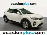 Usado Kia Stonic 101 CV (74 kW) 2025 Blanco SUV