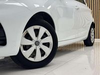 Usado Renault Zoe Life 80 kW (109 CV) 2020 Blanco Utilitario