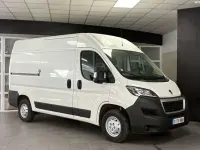 Usado Peugeot Boxer Premium 120 CV (88 kW) 2020 Blanco Van