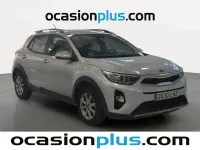 Usado Kia Stonic 84 CV (61 kW) 2020 Gris plata SUV