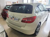 Usado Mercedes B180 109 CV (80 kW) 2012 Blanco Monovolumen