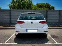 Usado VW Golf VII 115 CV (84 kW) 2019 Blanco Berlina