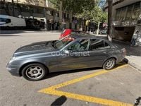Usado Mercedes E280 Classic 231 CV (169 kW) 2005 Gris / plata Berlina