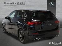 Usado Mercedes B200 AMG line 150 CV (110 kW) 2023 Negro cosmos Monovolumen