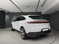 Usado Porsche Cayenne 470 CV (345 kW) 2024 Blanco SUV