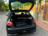 Usado Peugeot 206 75 CV (55 kW) 2003 Negro Berlina