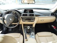 Usado BMW 318 Luxury Line 150 CV (110 kW) 2017 Azul Familiar