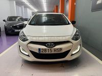 Usado Hyundai i30 101 CV (74 kW) 2013 Blanco Berlina