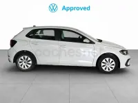 Usado VW Polo 95 CV (69 kW) 2023 Gris / plata Utilitario