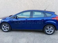 Usado Ford Focus Titanium 125 CV (91 kW) 2013 Azul Berlina