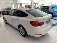 Usado BMW 318 Gran Turismo 143 CV (105 kW) 2015 Blanco Berlina