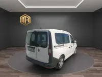 Usado VW Caddy 102 CV (75 kW) 2022 Blanco Monovolumen