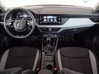 Usado Skoda Scala Selection 115 CV (84 kW) 2024 Gris Utilitario