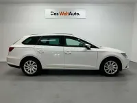 Usado Seat Leon ST Style 150 CV (110 kW) 2015 Amarillo Familiar