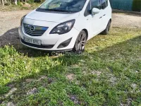 Usado Opel Meriva Cosmo 140 CV (102 kW) 2010 Blanco Monovolumen
