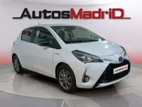 Usado Toyota Yaris Hybrid Active 100 CV (73 kW) 2019 Blanco Utilitario