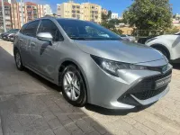 Usado Toyota Corolla Business Edition 122 CV (89 kW) 2022 Gris / plata Familiar