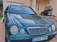 Usado Mercedes E250 Elegance 211 CV (155 kW) 2013 Verde Berlina