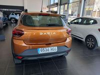 Usado Dacia Sandero Expression 100 CV (73 kW) 2023 Naranja Berlina