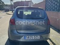 Usado Seat Altea Reference 102 CV (75 kW) 2006 Gris / plata Monovolumen