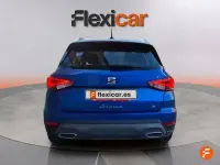 Usado Seat Arona Xperience 110 CV (80 kW) 2023 Azul SUV