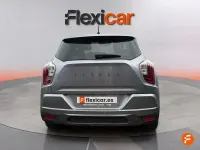 Usado SsangYong Tivoli 135 CV (99 kW) 2024 Gris