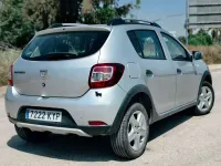 Usado Dacia Sandero Stepway 90 CV (66 kW) 2013 Blanco Utilitario