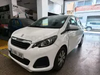 Usado Peugeot 108 69 CV (50 kW) 2015 Blanco Berlina