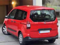 Usado Ford Tourneo Courier Titanium 100 CV (73 kW) 2017 Rojo Monovolumen