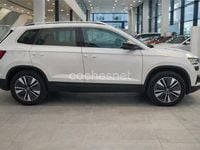 Usado Skoda Karoq Selection 150 CV (110 kW) 2025 Blanco SUV