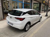 Używany Opel Astra Selective 110 KM (80 kW) 2019 Biały Sedan/Limuzyna