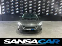Usado Ford Focus Trend 120 CV (88 kW) 2022 Marrón Berlina