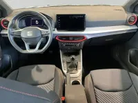 Usado Seat Arona FR 115 CV (84 kW) 2025 Gris SUV