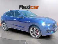 Usado Maserati Levante 430 CV (316 kW) 2018 Azul SUV
