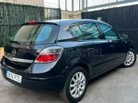 Usado Opel Astra Enjoy 105 CV (77 kW) 2007 Negro Berlina